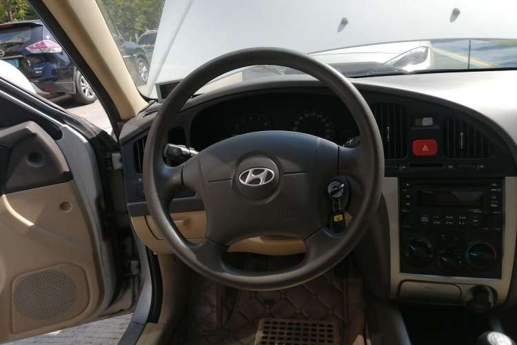Used Hyundai Elantra 2007 1.6L Manual Comfort Model Steering Wheel