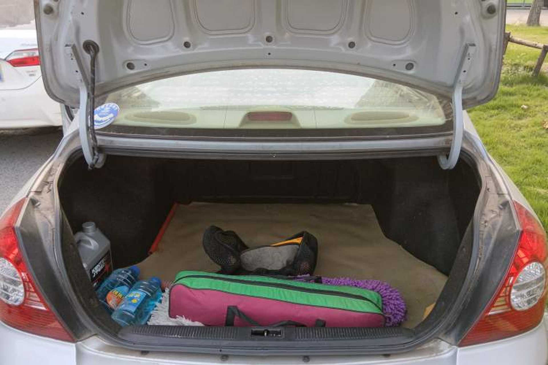 Used Hyundai Elantra 2007 1.6L Manual Comfort Model Trunk