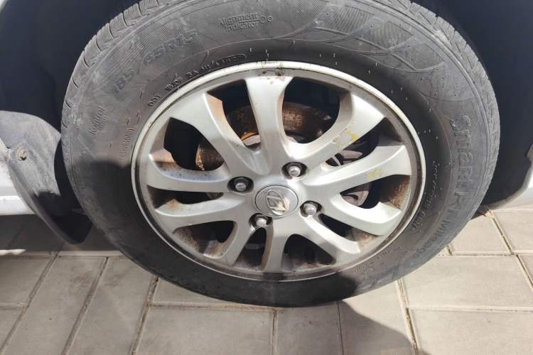 Used Hyundai Elantra 2007 1.6L Manual Comfort Model Right Front Wheel Hub