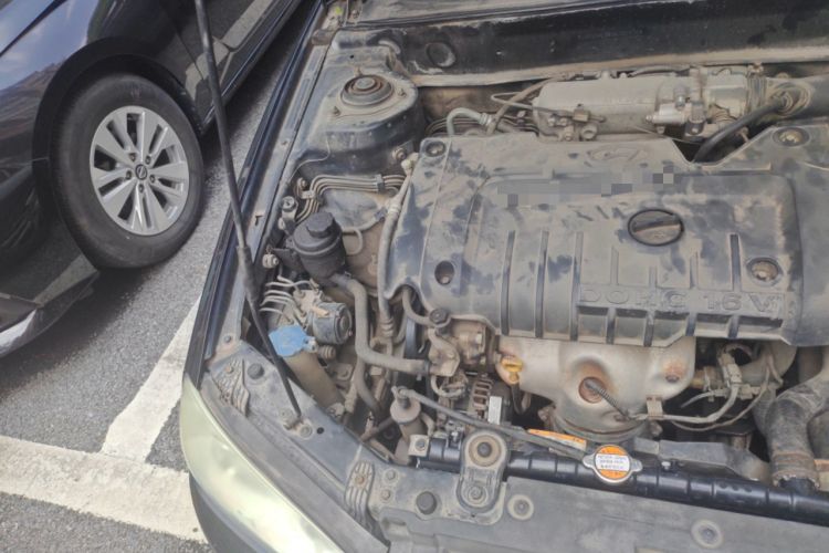 Used Hyundai Elantra 2008 1.6L Manual Deluxe Prestige Edition Engine Bay Right