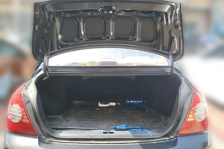 Used Hyundai Elantra 2008 1.6L Manual Deluxe Prestige Edition Trunk