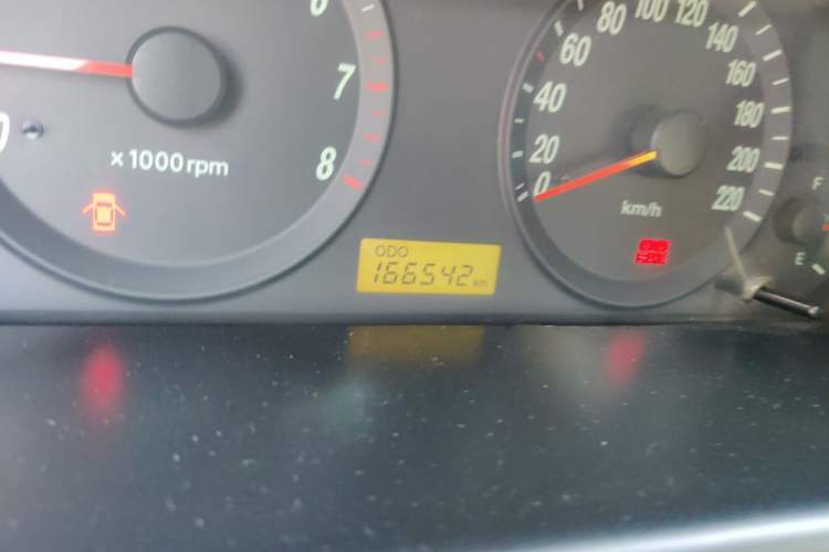 Used Hyundai Elantra 2008 1.6L Manual Deluxe Prestige Edition Odometer Close Up
