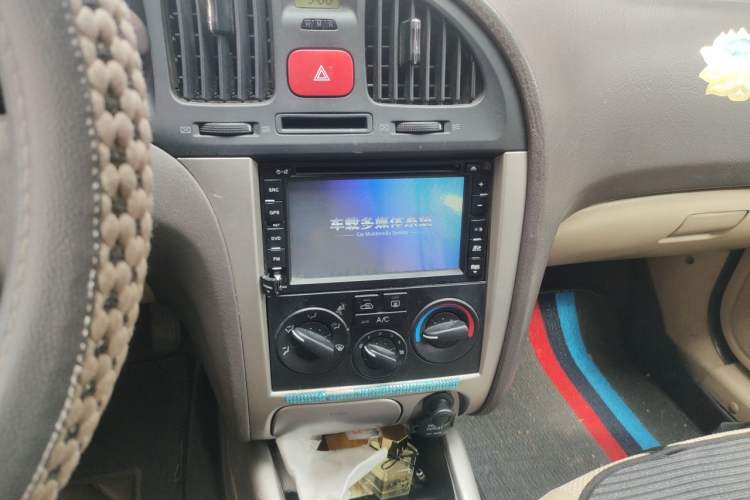 Used Hyundai Elantra 2011 1.6L Manual Comfort Version Audio And AC Panel