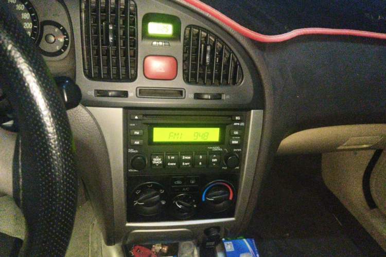 Used Hyundai Elantra 2011 1.6L Manual Comfort Version Audio And AC Panel