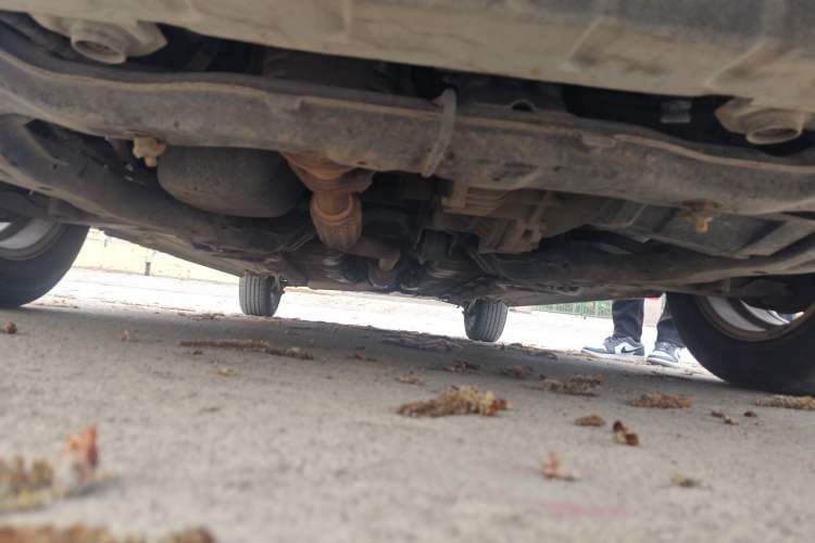 Used Hyundai Elantra 2011 1.6L Manual Comfort Version Chassis Front