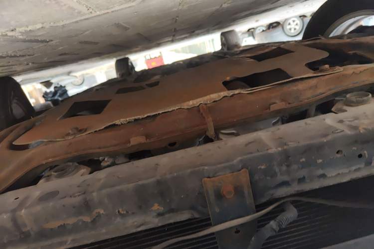Used Hyundai Elantra 2011 1.6L Manual Comfort Version Chassis Front