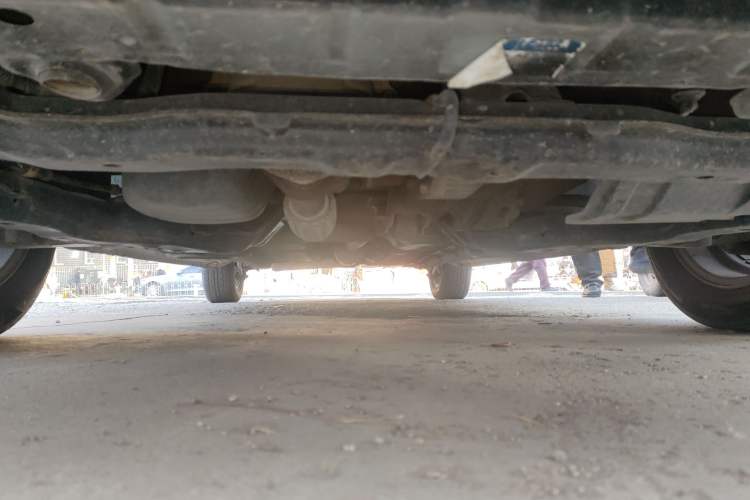 Used Hyundai Elantra 2011 1.6L Manual Comfort Version Chassis Front