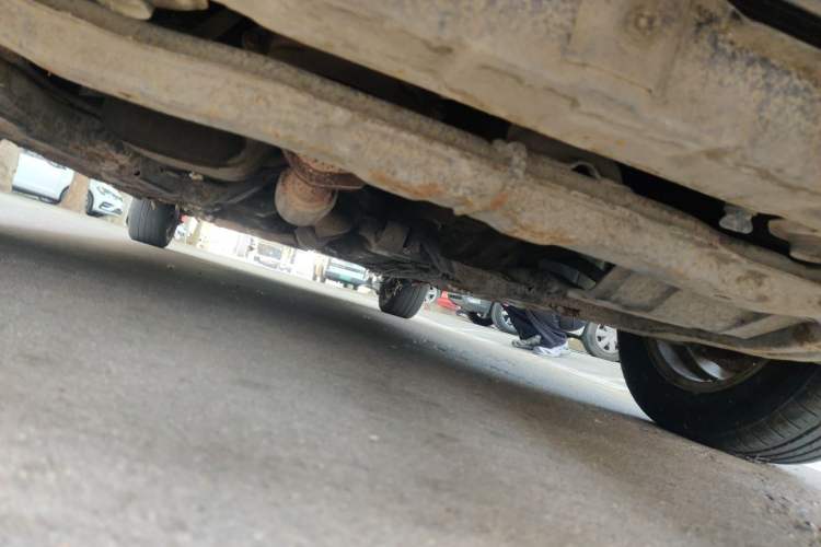 Used Hyundai Elantra 2011 1.6L Manual Comfort Version Chassis Front