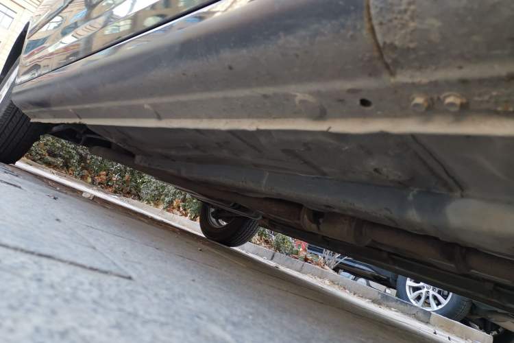 Used Hyundai Elantra 2011 1.6L Manual Comfort Version Chassis Front Right