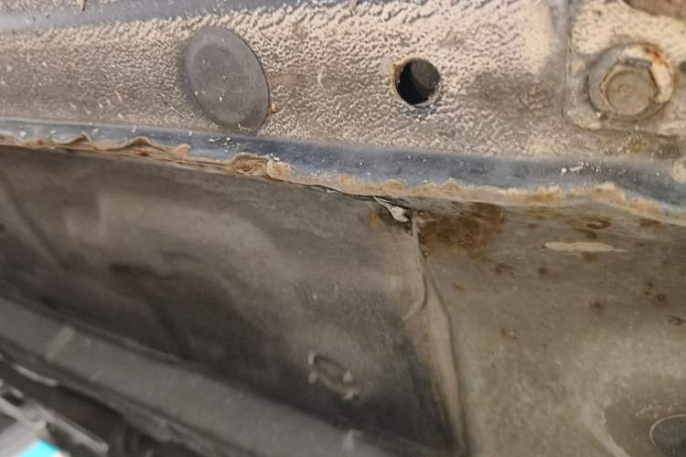 Used Hyundai Elantra 2011 1.6L Manual Comfort Version Chassis Front Right