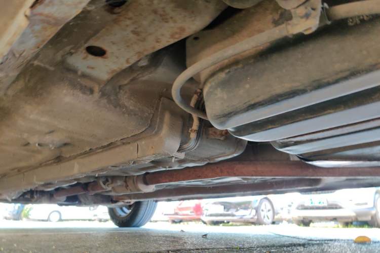 Used Hyundai Elantra 2011 1.6L Manual Comfort Version Chassis Rear Left