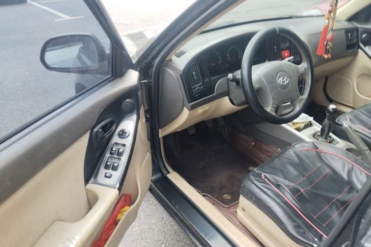 Used Hyundai Elantra 2011 1.6L Manual Comfort Version Driver Seat