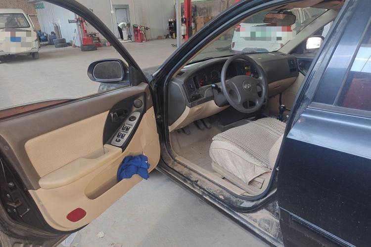 Used Hyundai Elantra 2011 1.6L Manual Comfort Version Driver Seat