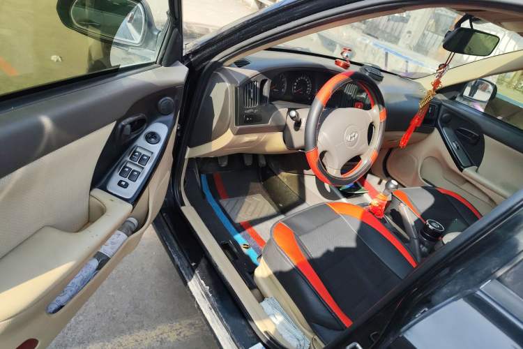 Used Hyundai Elantra 2011 1.6L Manual Comfort Version Driver Seat