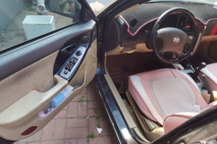 Used Hyundai Elantra 2011 1.6L Manual Comfort Version Driver Seat