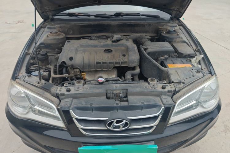 Used Hyundai Elantra 2011 1.6L Manual Comfort Version Engine Bay