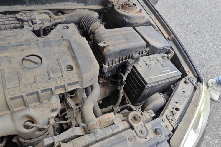 Used Hyundai Elantra 2011 1.6L Manual Comfort Version Engine Bay Left