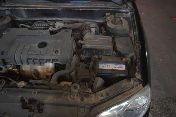 Used Hyundai Elantra 2011 1.6L Manual Comfort Version Engine Bay Left
