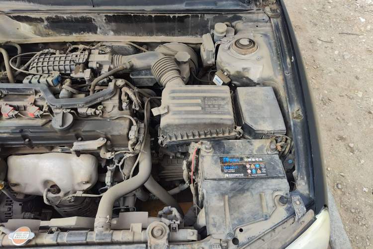 Used Hyundai Elantra 2011 1.6L Manual Comfort Version Engine Bay Left