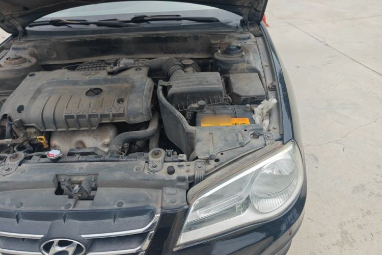 Used Hyundai Elantra 2011 1.6L Manual Comfort Version Engine Bay Left