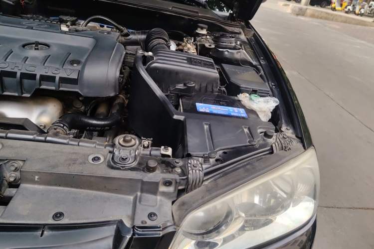 Used Hyundai Elantra 2011 1.6L Manual Comfort Version Engine Bay Left