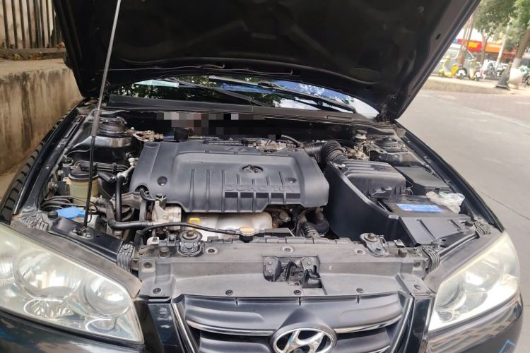 Used Hyundai Elantra 2011 1.6L Manual Comfort Version Engine Bay