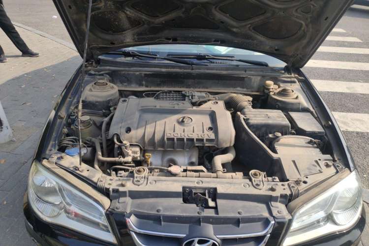 Used Hyundai Elantra 2011 1.6L Manual Comfort Version Engine Bay