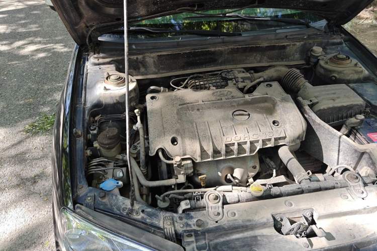 Used Hyundai Elantra 2011 1.6L Manual Comfort Version Engine Bay Right