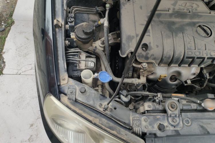 Used Hyundai Elantra 2011 1.6L Manual Comfort Version Engine Bay Right