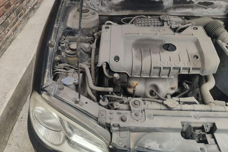 Used Hyundai Elantra 2011 1.6L Manual Comfort Version Engine Bay Right