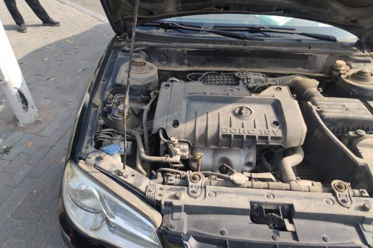 Used Hyundai Elantra 2011 1.6L Manual Comfort Version Engine Bay Right