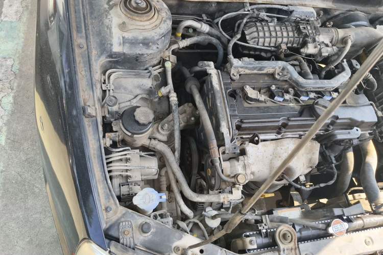 Used Hyundai Elantra 2011 1.6L Manual Comfort Version Engine Bay Right