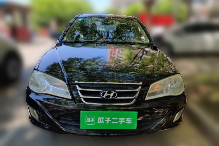Used Hyundai Elantra 2011 1.6L Manual Comfort Version Front