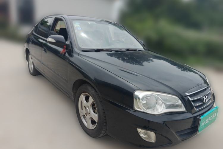 Used Hyundai Elantra 2011 1.6L Manual Comfort Version Front Right 45 Deg