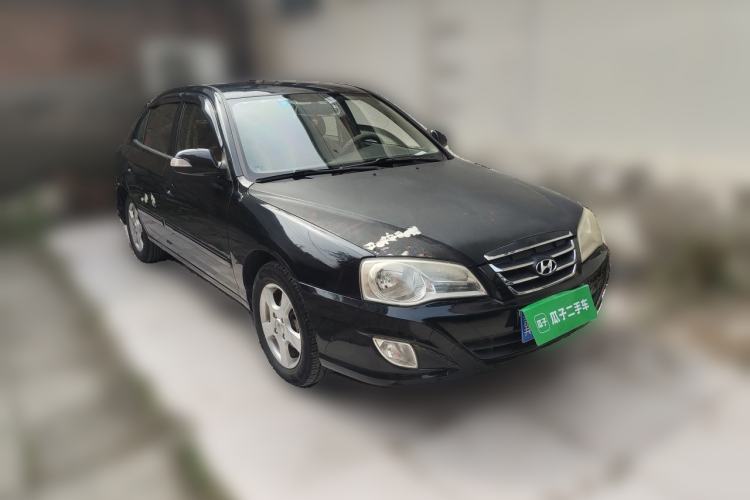 Used Hyundai Elantra 2011 1.6L Manual Comfort Version Front Right 45 Deg