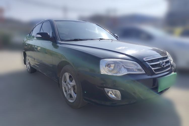 Used Hyundai Elantra 2011 1.6L Manual Comfort Version Front Right 45 Deg
