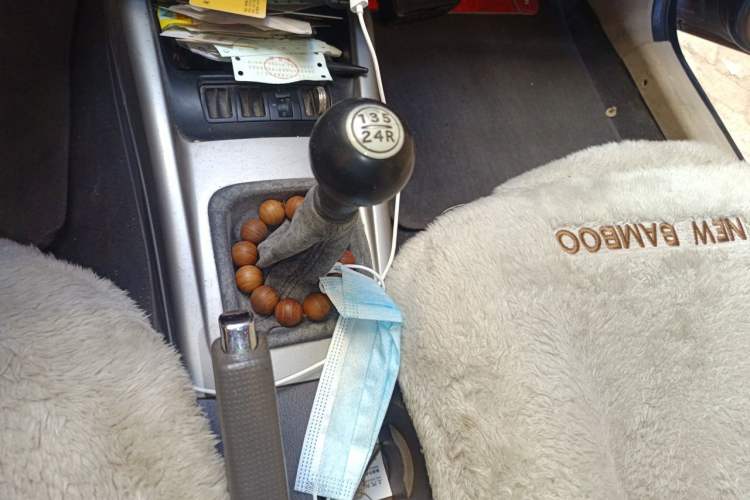 Used Hyundai Elantra 2011 1.6L Manual Comfort Version Gear Lever