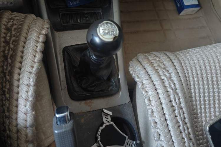 Used Hyundai Elantra 2011 1.6L Manual Comfort Version Gear Lever