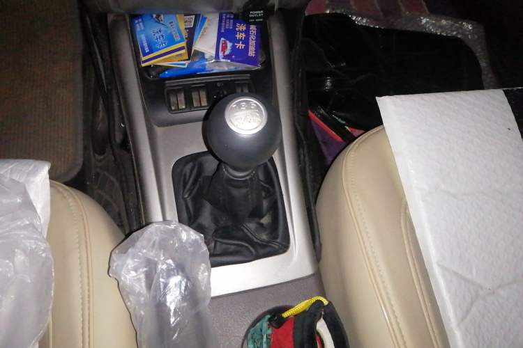 Used Hyundai Elantra 2011 1.6L Manual Comfort Version Gear Lever