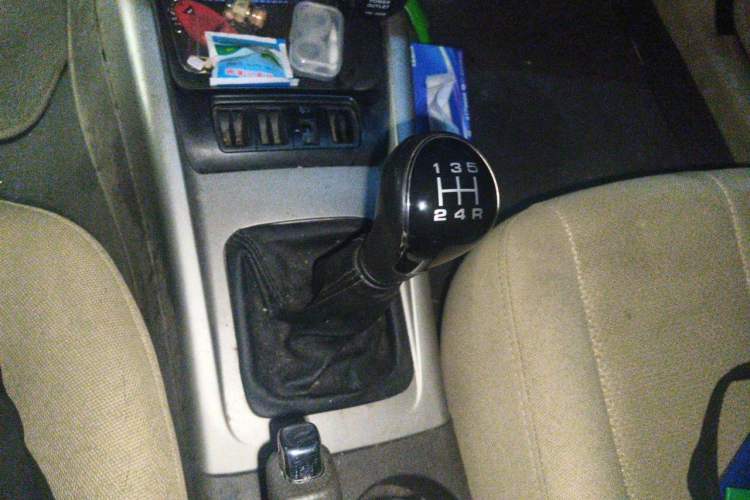 Used Hyundai Elantra 2011 1.6L Manual Comfort Version Gear Lever