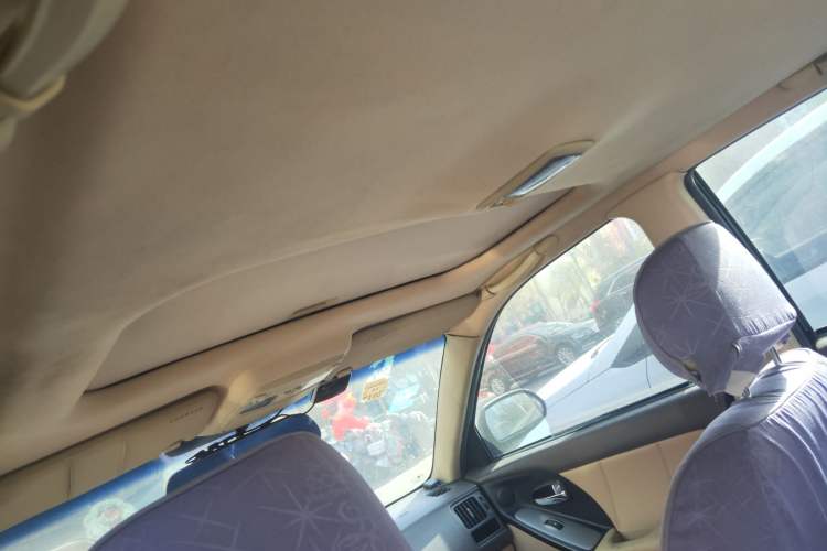 Used Hyundai Elantra 2011 1.6L Manual Comfort Version Headliner