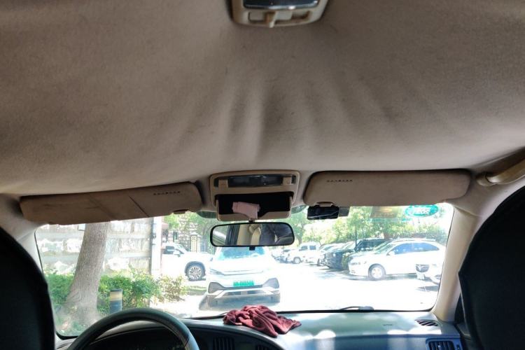 Used Hyundai Elantra 2011 1.6L Manual Comfort Version Headliner
