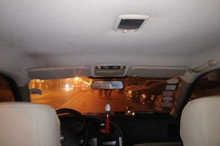 Used Hyundai Elantra 2011 1.6L Manual Comfort Version Headliner