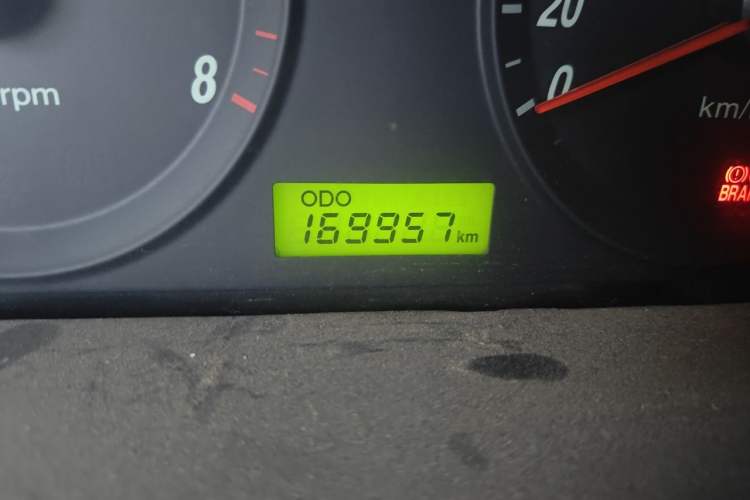 Used Hyundai Elantra 2011 1.6L Manual Comfort Version Odometer Close Up
