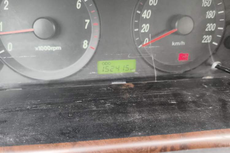 Used Hyundai Elantra 2011 1.6L Manual Comfort Version Odometer Close Up