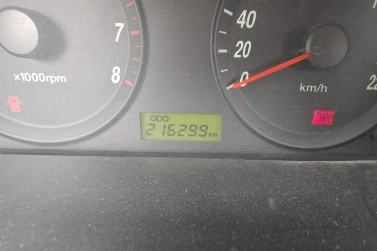 Used Hyundai Elantra 2011 1.6L Manual Comfort Version Odometer Close Up