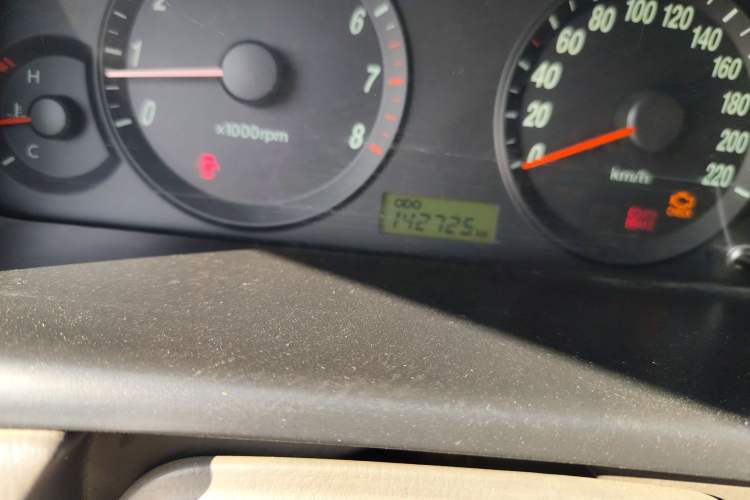 Used Hyundai Elantra 2011 1.6L Manual Comfort Version Odometer Close Up