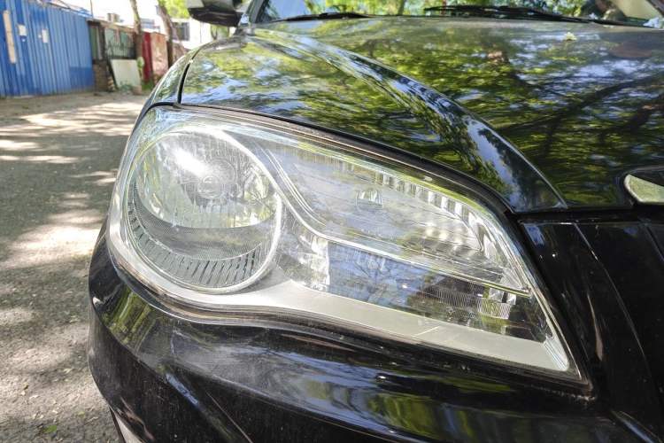 Used Hyundai Elantra 2011 1.6L Manual Comfort Version Right Front Headlight