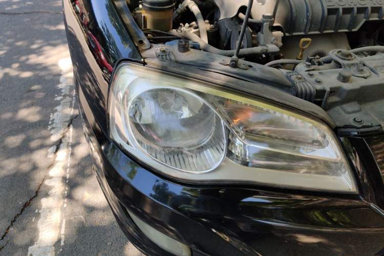 Used Hyundai Elantra 2011 1.6L Manual Comfort Version Right Front Headlight
