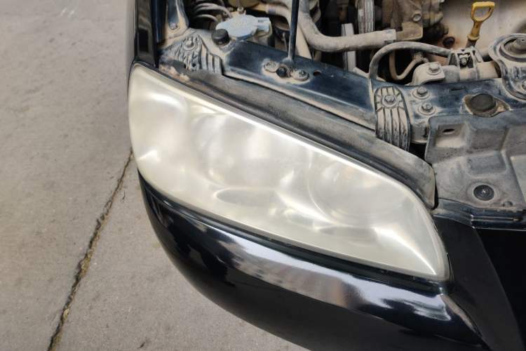 Used Hyundai Elantra 2011 1.6L Manual Comfort Version Right Front Headlight